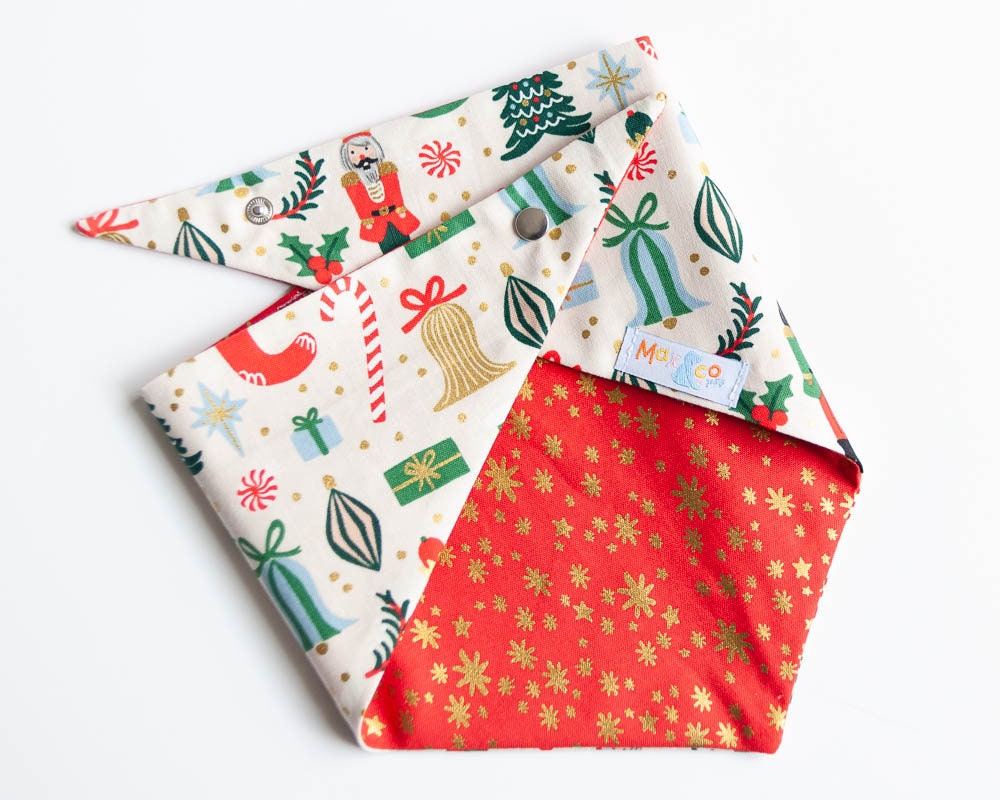 deck the halls dog bandana